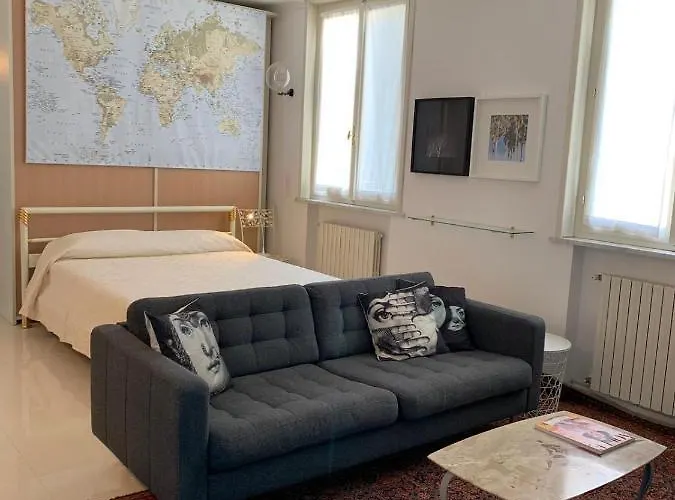 Masnadieri 18 Гостьовий будинок 3*