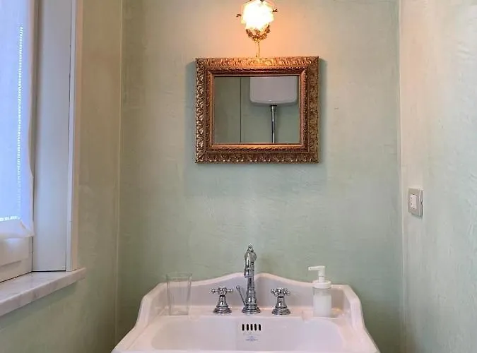 Masnadieri 18 Affittacamere Parma